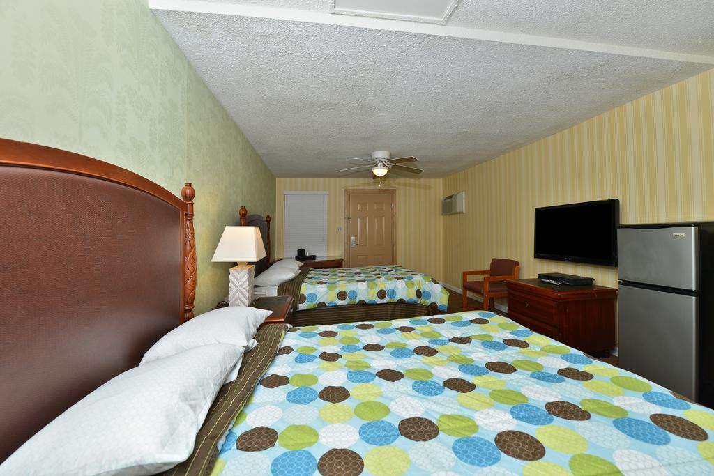 Savannah Inn And Suites Savannah Port Area Стая снимка
